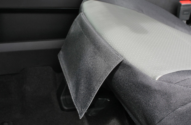 front pocket in custom seat covers