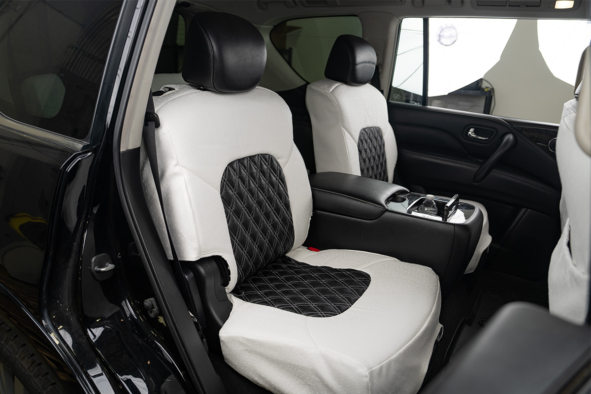 2020 Infiniti QX80 (headrests and console not covered)
