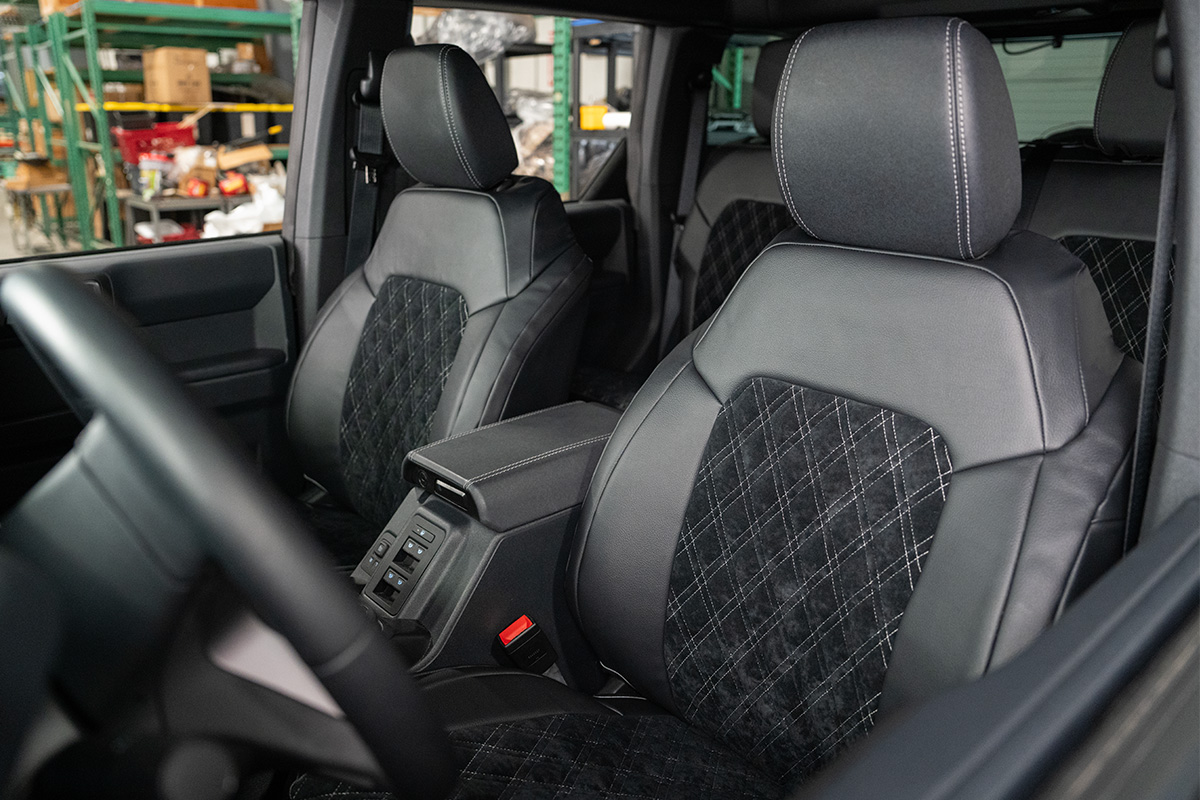 2025 Ford Bronco (headrests & console not covered)
